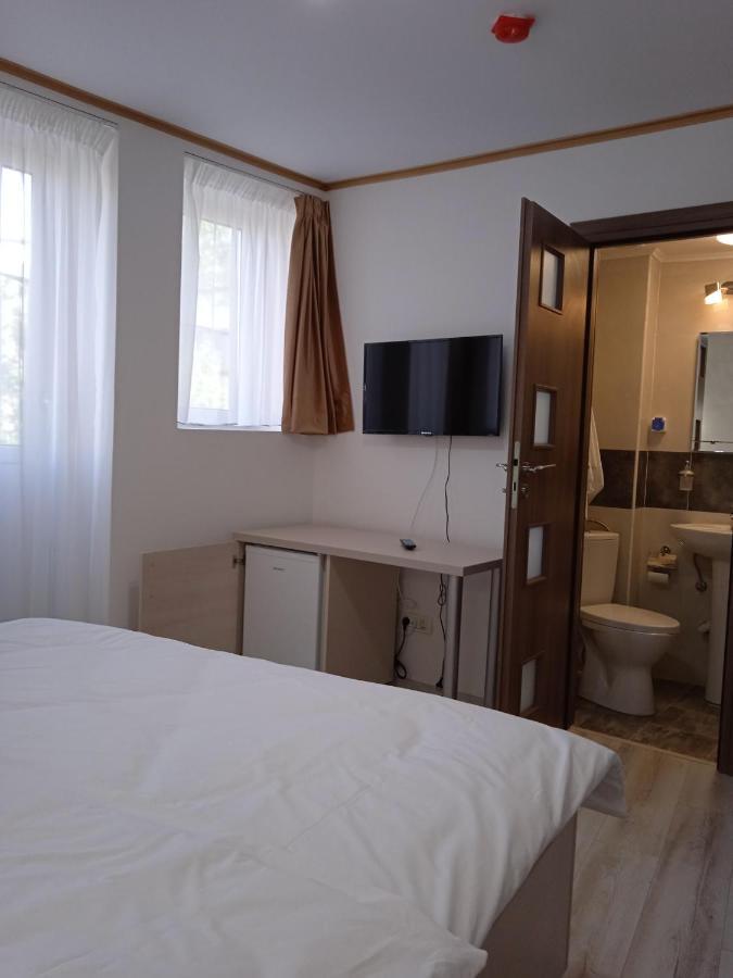 Hotel Marina Srl Bucarest Extérieur photo