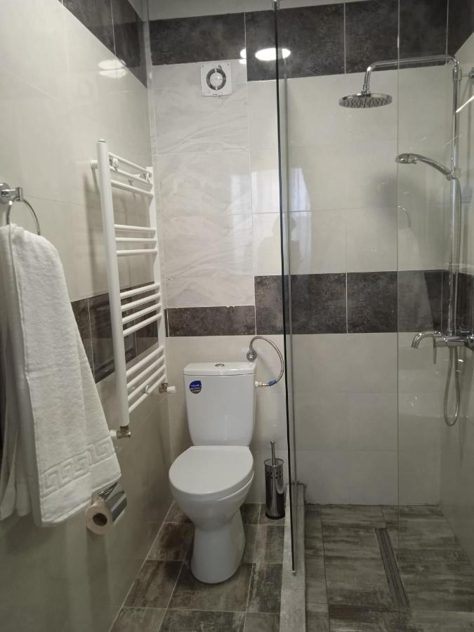 Hotel Marina Srl Bucarest Extérieur photo
